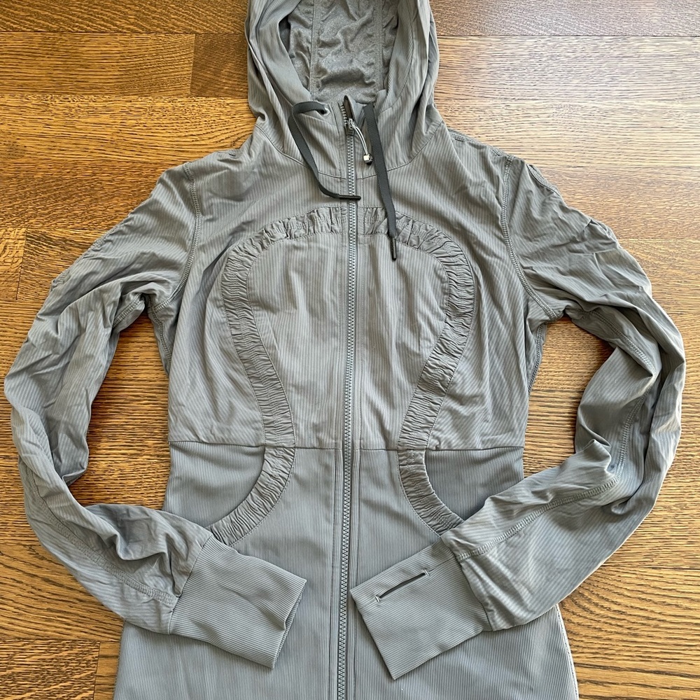 Lulu Lemon Women’s Zip Up